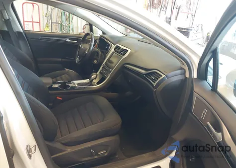 2016 Ford Fusion Hybrid Se из США, поврежденный, VIN 3FA6P0LU1GR192503